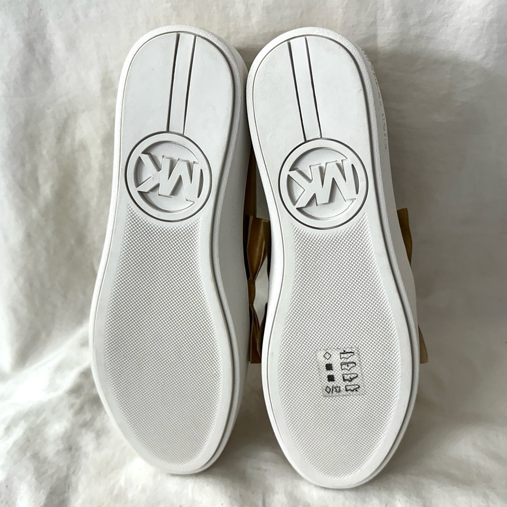 Michael Kors New Bella Sip on Ruffle Metallic Leather Platform Flats - Picture 10 of 17